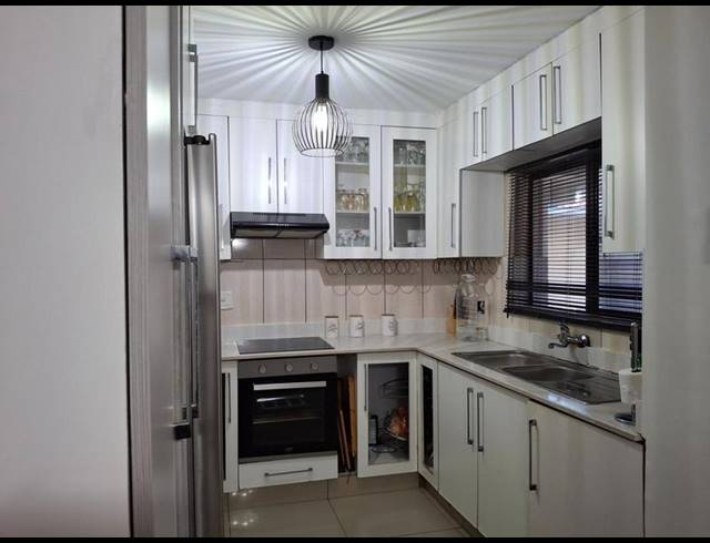 3 BEDROOM APARTMENT FOR SALE IN ARBORETUM